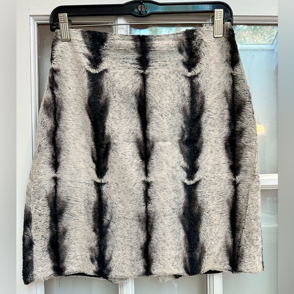 Vintage Bebe Y2K Black Cream Gray Ombre Faux Fur Mini Skirt Size 4 Small S